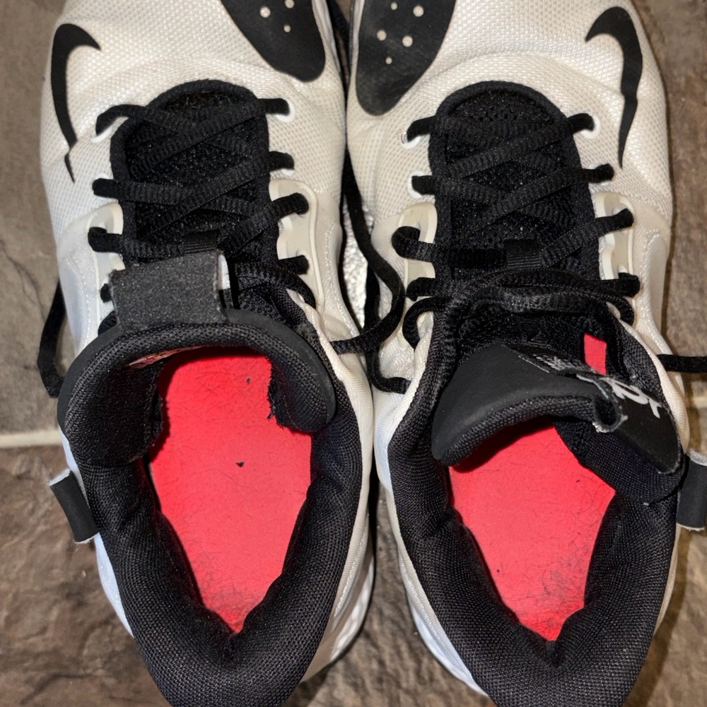 Nike Renew Elevate Basketball Shoes White Black Red – Men’s size 9 women’s 10.5